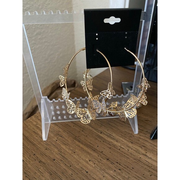 Earrings - Picture 2 of 3